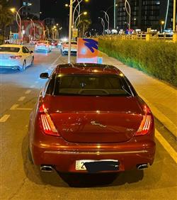 جاكوار XJ